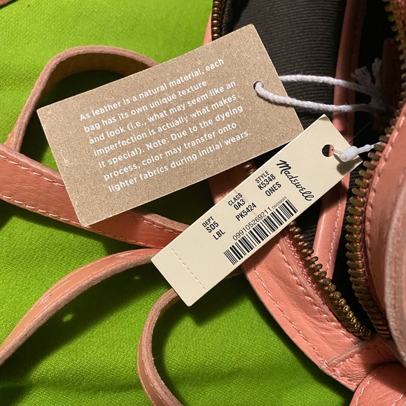 NWT Madewell Half Moon Tote NWT - Picture 6 of 6